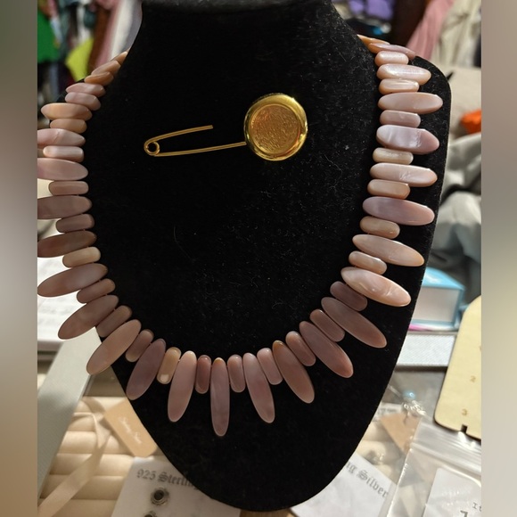 Pink conch - Picture 1 of 2